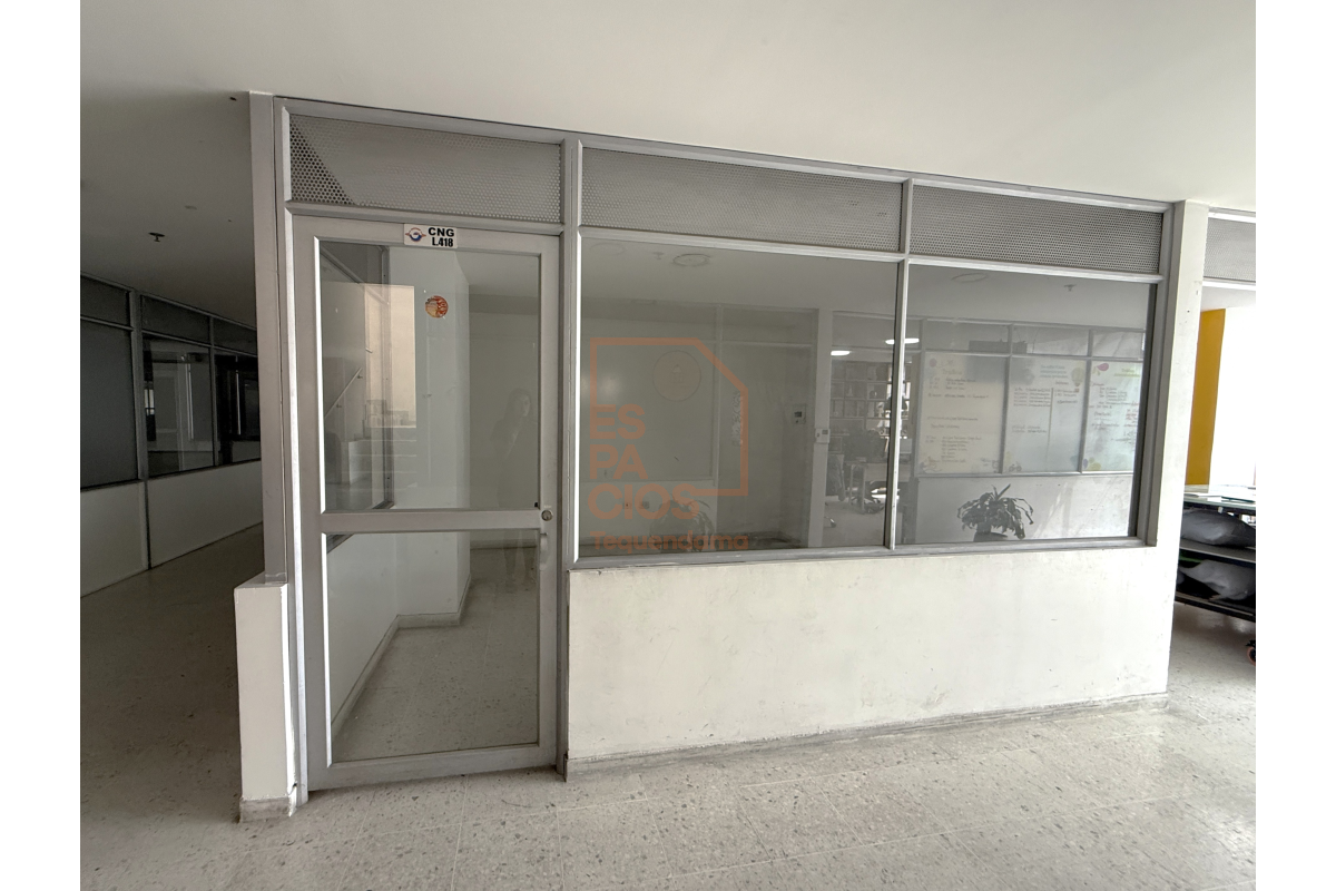 Locales en Arriendo, Ricaurte Bogotá - LOAR314