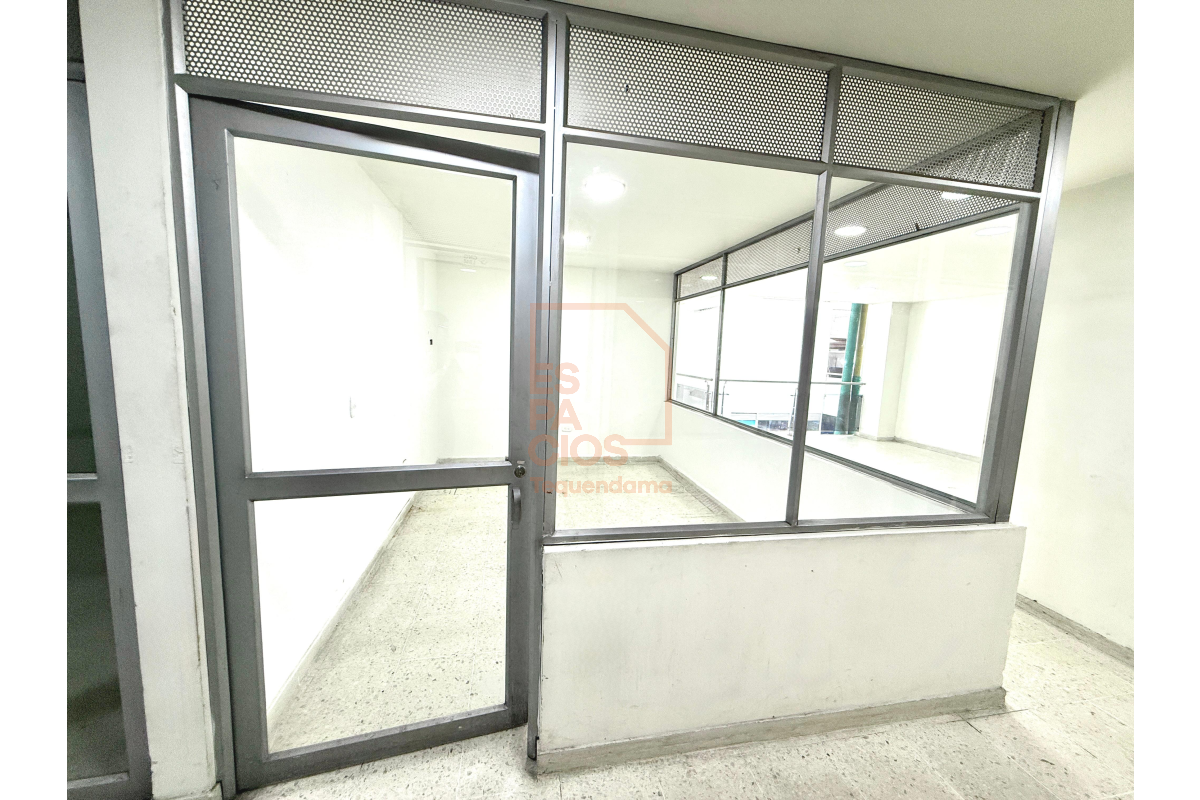 Local en Arriendo, Ricaurte Bogotá - LOAR433