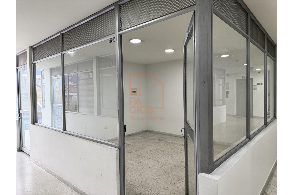 Local en Arriendo, Ricaurte Bogotá - LOAR433